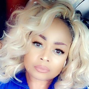 Meet your Posher, Katrina